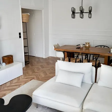 T2 55m2 Terrasse 20m2 - A 15min A Pied Du Centre - Wifi - Air Conditioning * Cannes